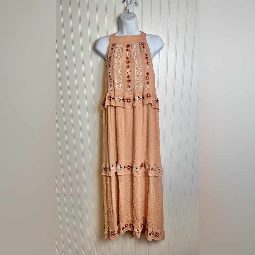 THML peach floral embroidered clip dot halter maxi dress size small C36